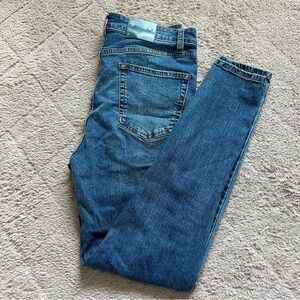 NWT Wild Fable High Rise Skinny Denim Jeans Preppy Minimalist Capsule Size 8